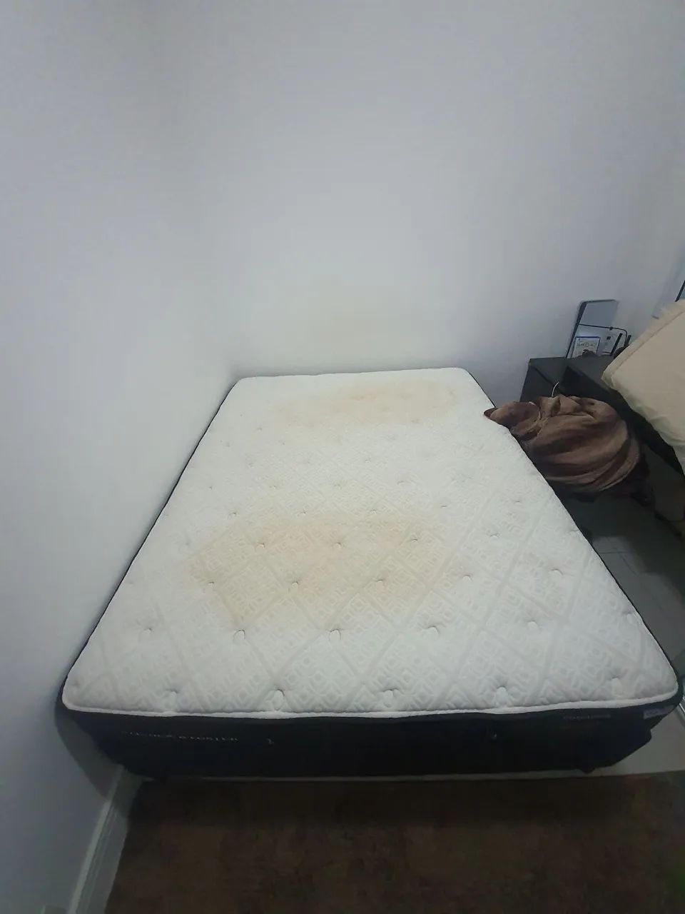 Cama box queensize