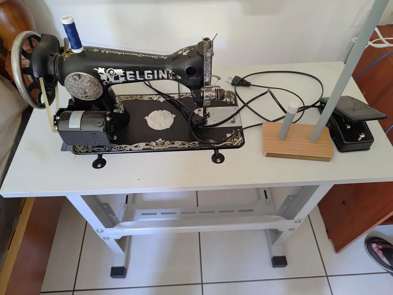 MÁQUINA DE COSTURA EUGIN  - Foto 4