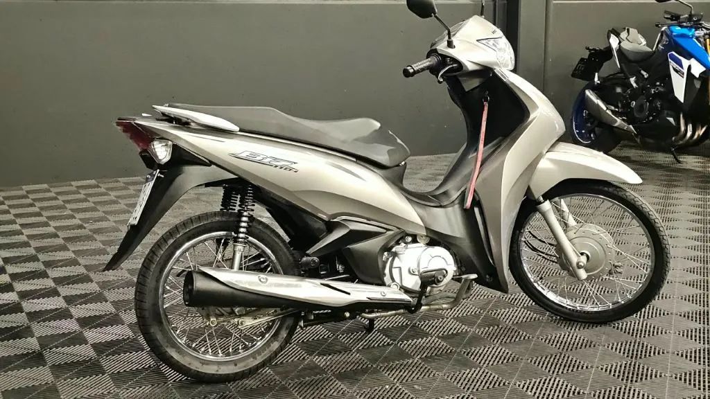 BIZ 110i - Foto 4
