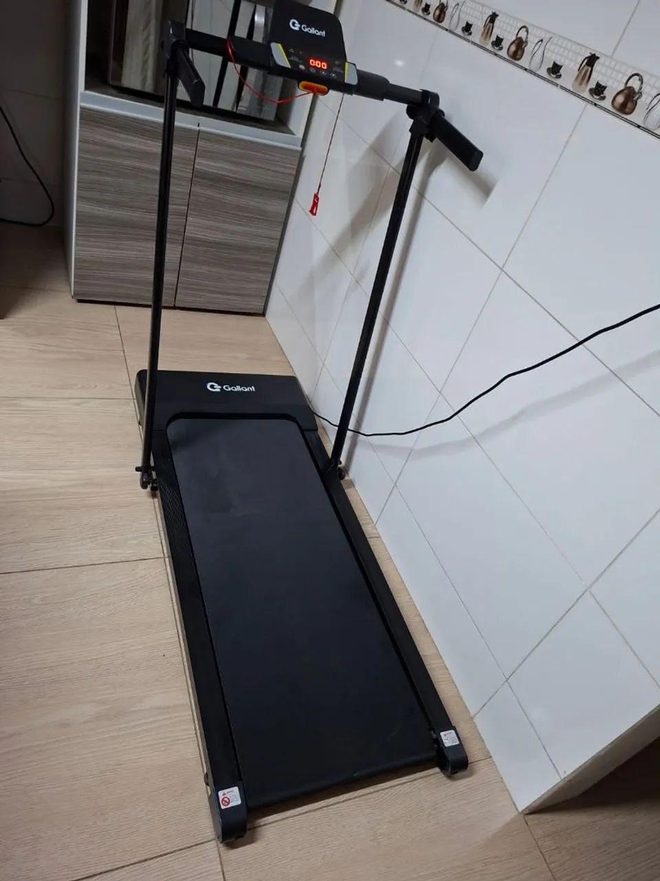 Esteira Ergométrica Elétrica "GALLANT Compact Fold" 220v - Foto 2