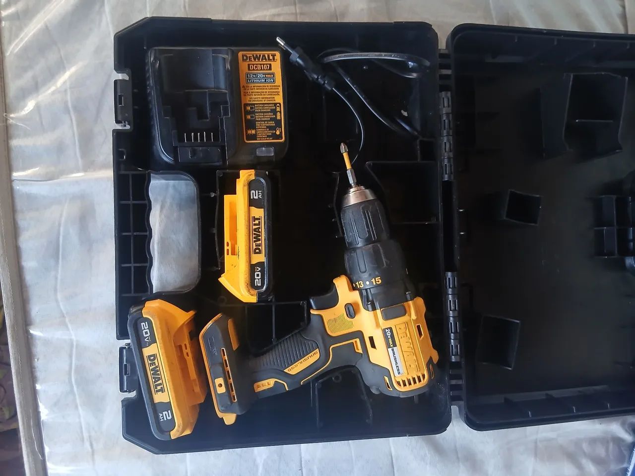 Parafusadeira  DeWalt  - Foto 3