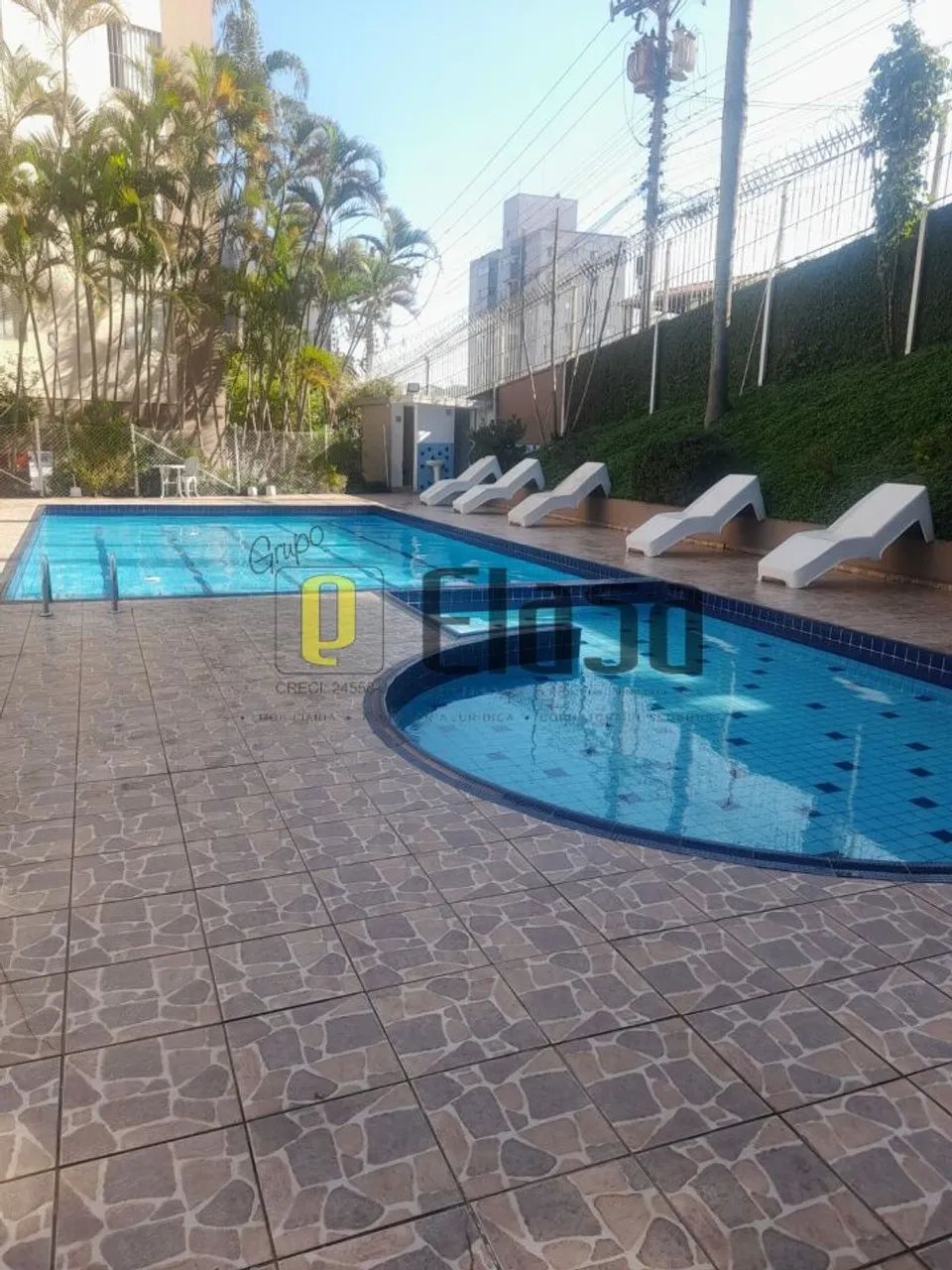 Apartamento a venda com 3 dormitórios e 1 vaga de garagem em Interlagos - SP