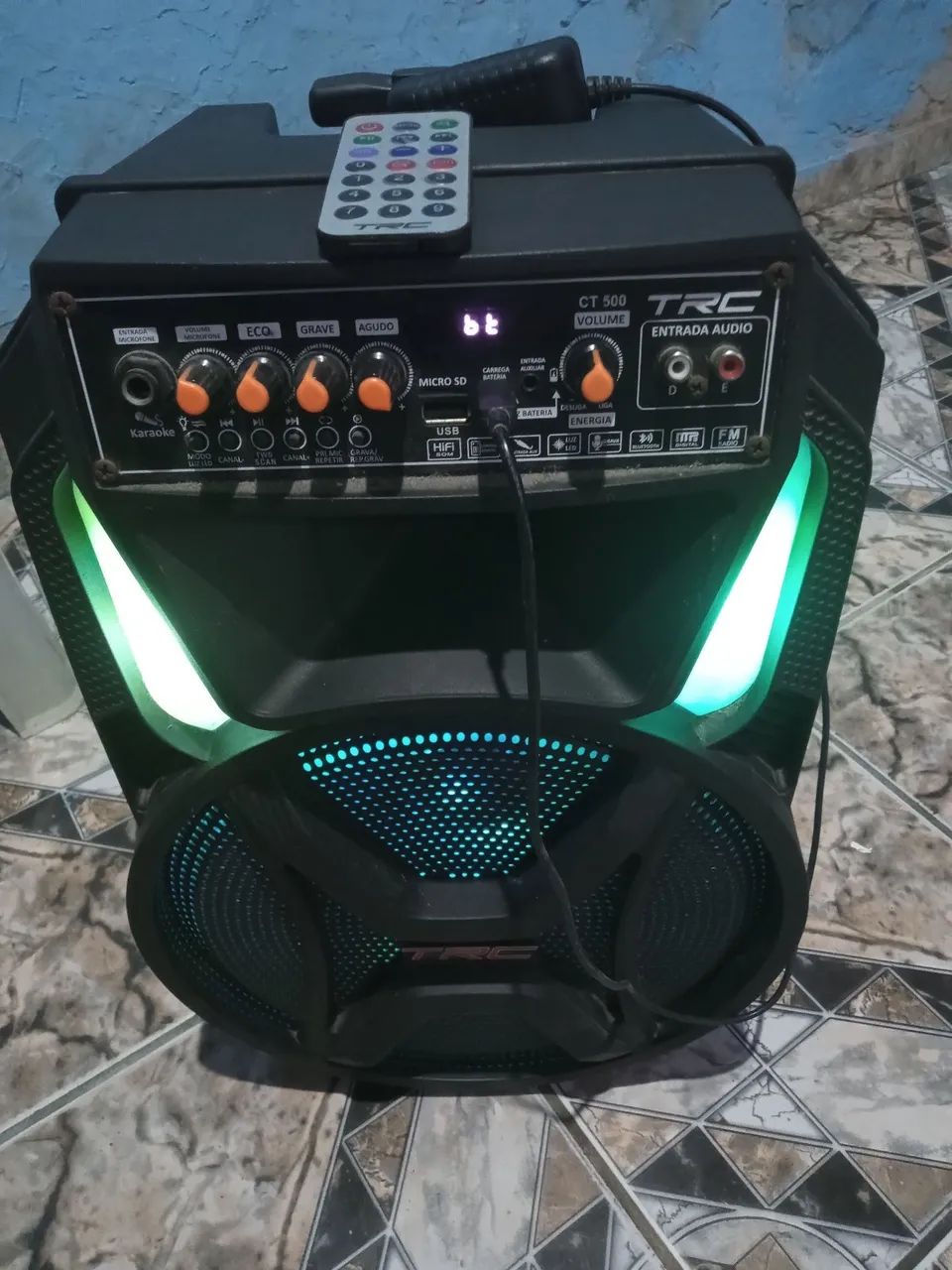VENDO CAIXA DE SOM TRC 500 WATS BLUETOOTH  - Foto 3