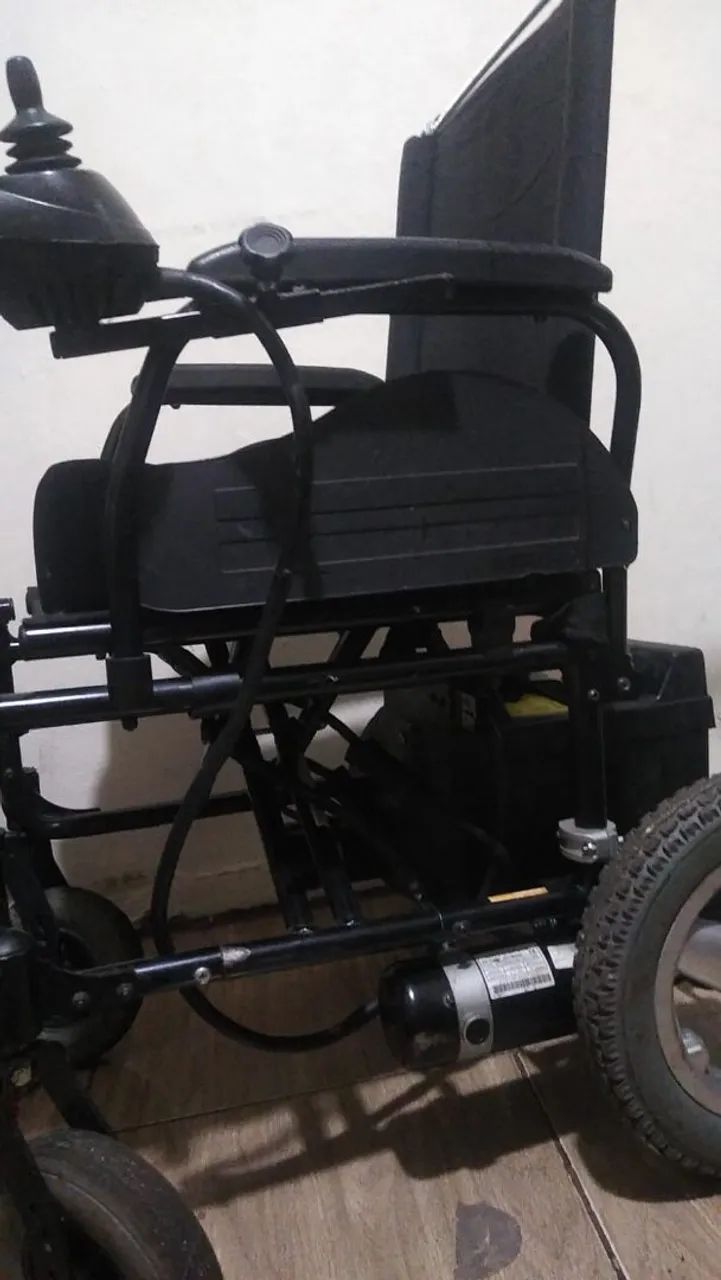 Cadeira de rodas motorizada Ortobon - Foto 2