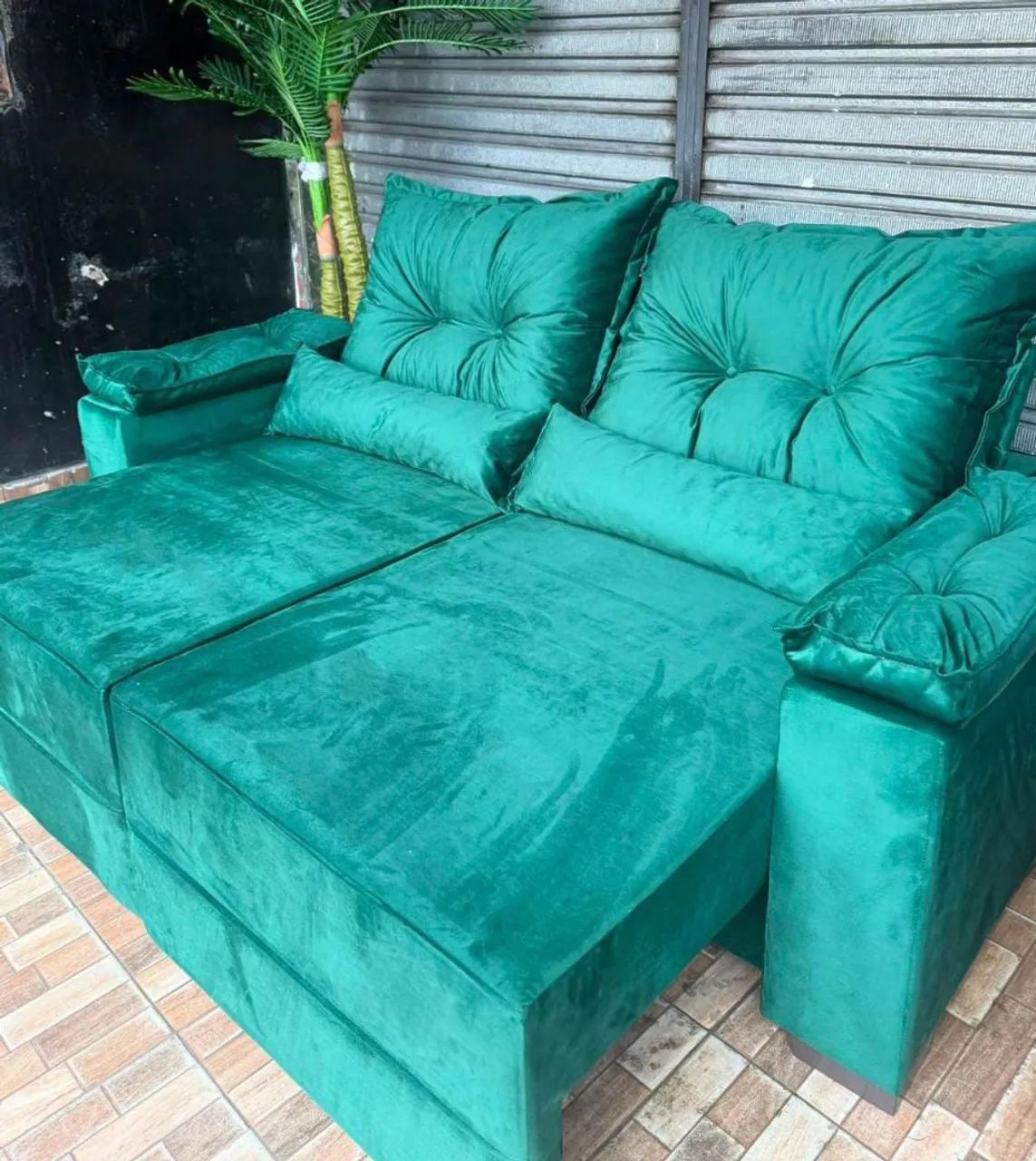 Sofá retrátil e reclinável com pillow top nos braços  - Foto 4