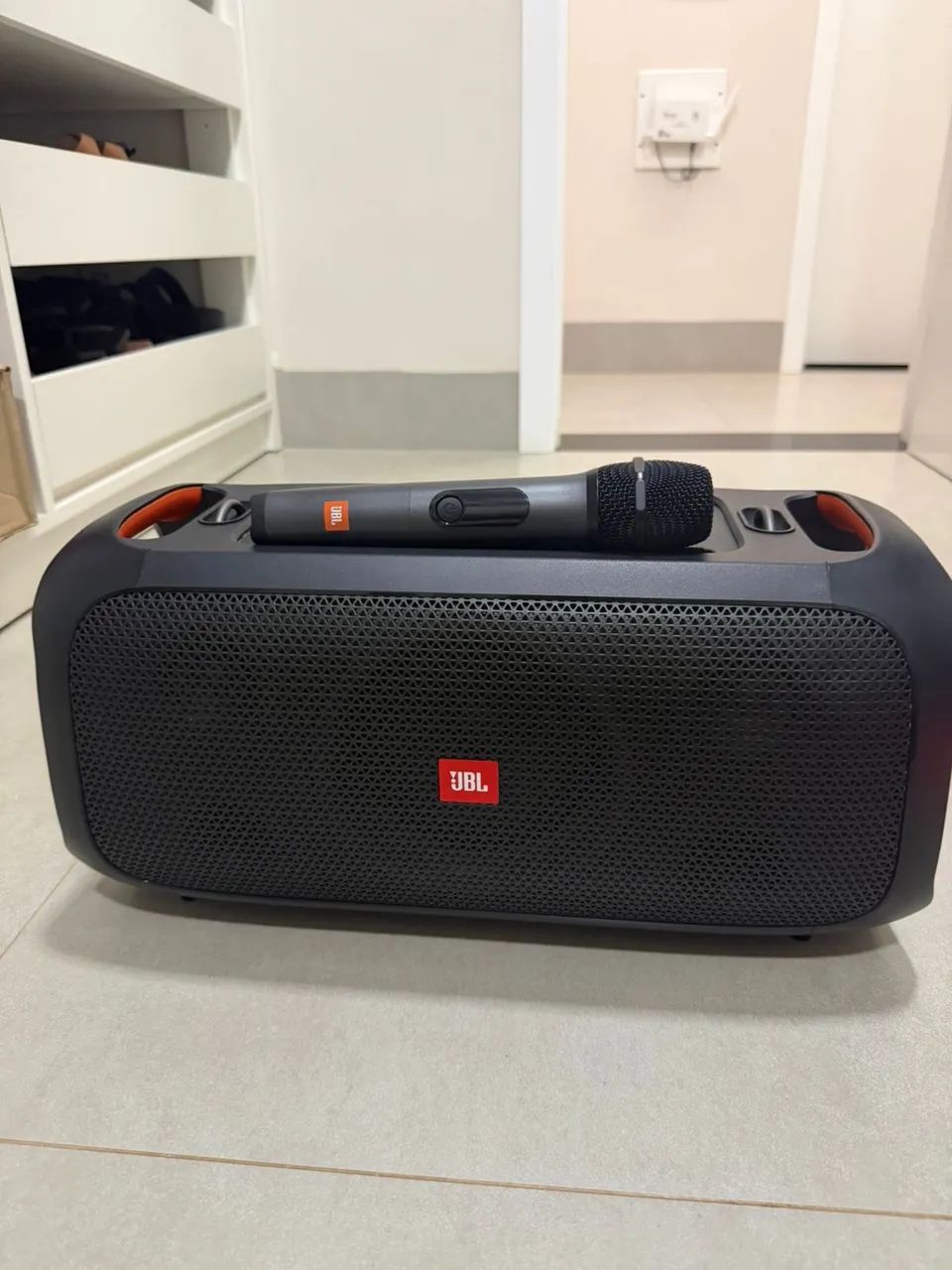 JBL PARTY BOX COM MICROFONE 