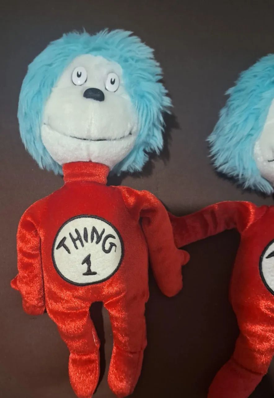 Brinquedo Pelúcia Thing 1 e Thing 2 Dr. Seuss - Foto 5