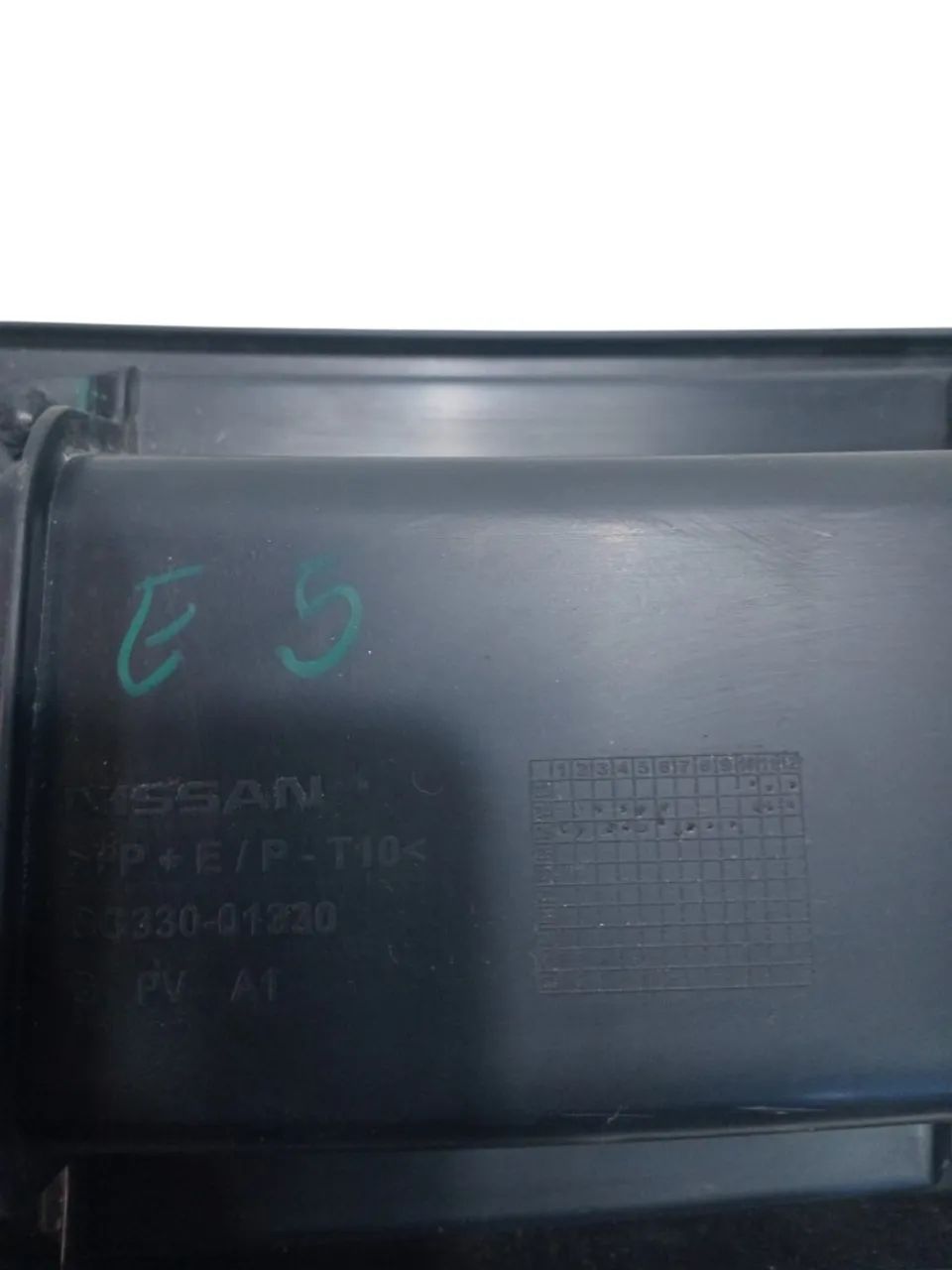 Churrasqueira Nissan Kicks Ano 2025 A 2026 Original 66862 Preto