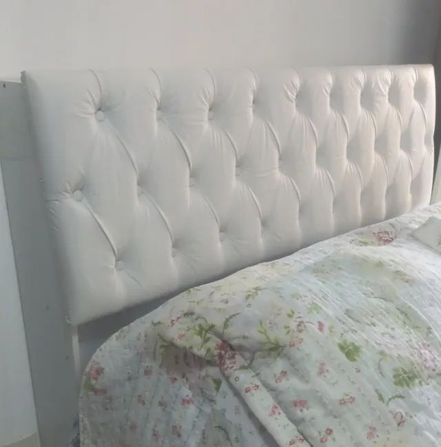 Cabeceira Box Casal Branco com Painel Capitonê - Foto 2