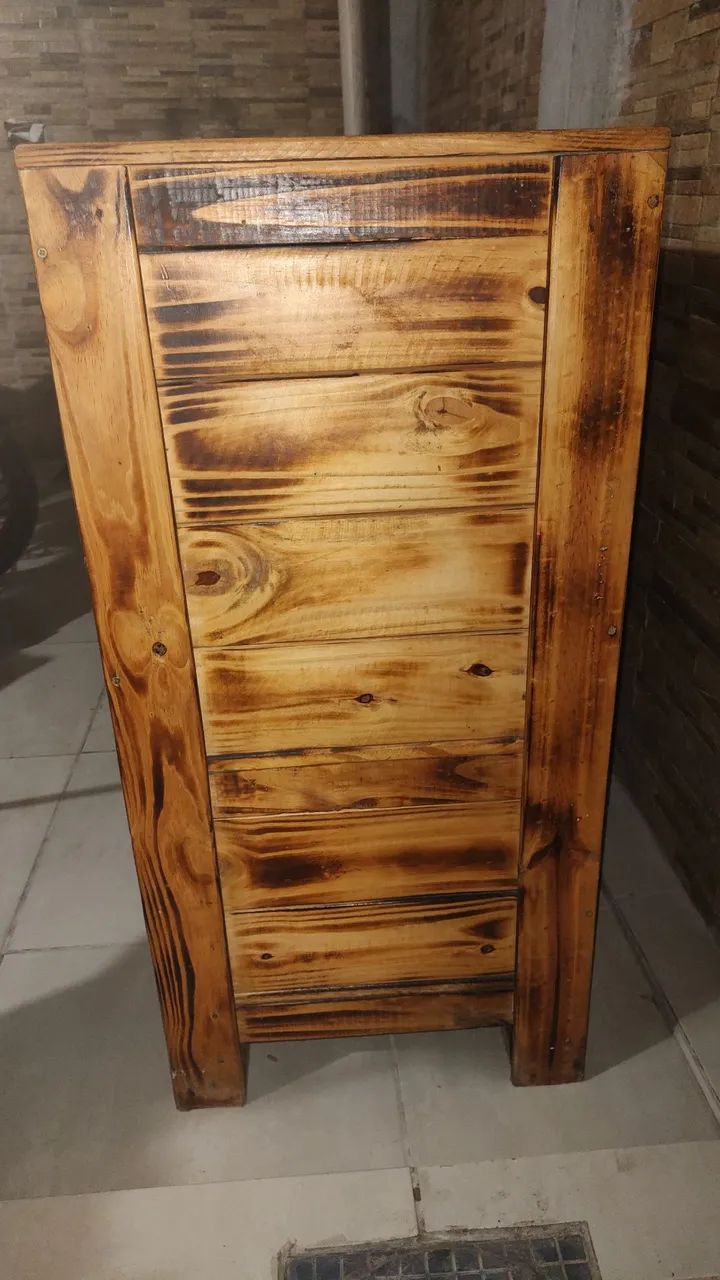 Vendo Balcão em madeira de pinos para lanchonete. - Foto 3