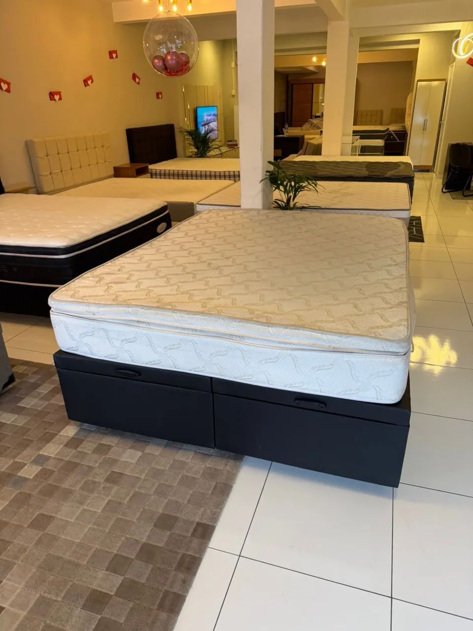 Cama box Queen COM BAÚ E COLCHÃO USADO - Entrego!  - Foto 3