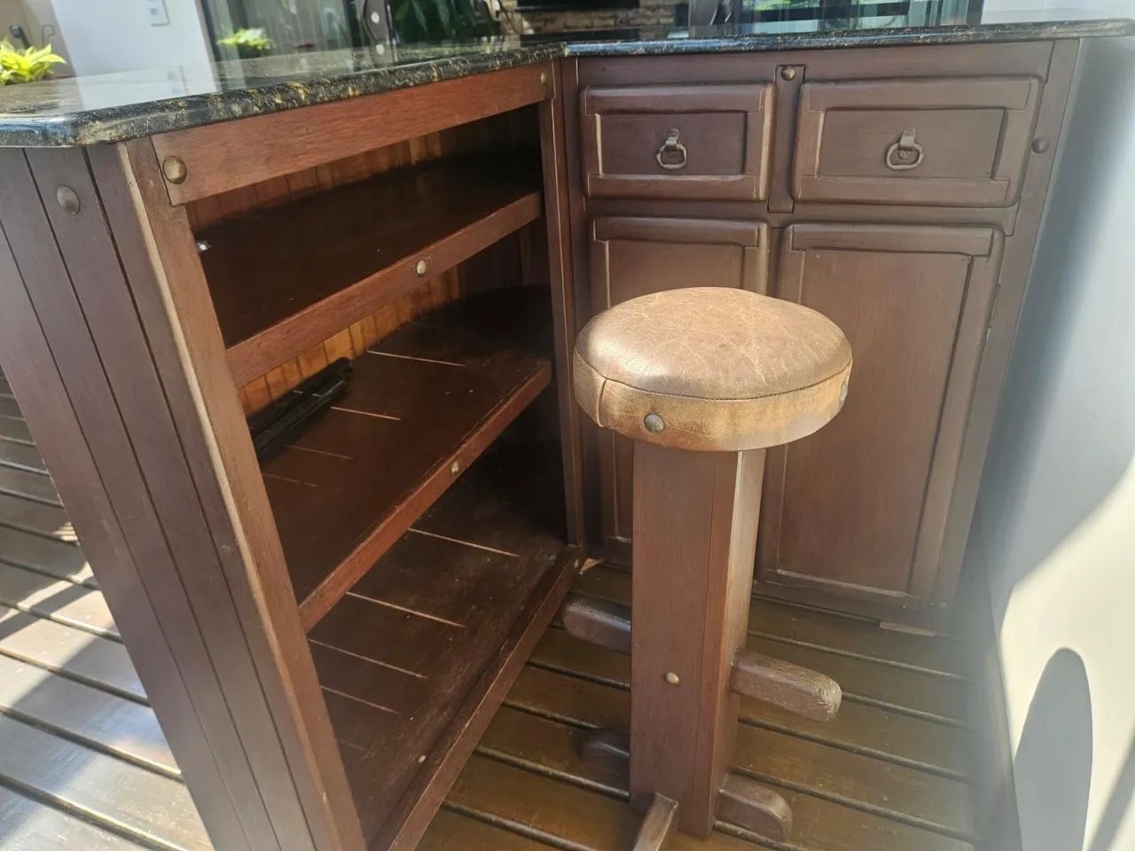 Barzinho com banquetas  - Foto 2