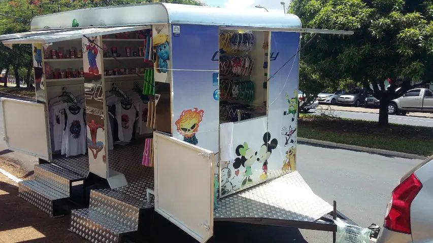 Trailer loja