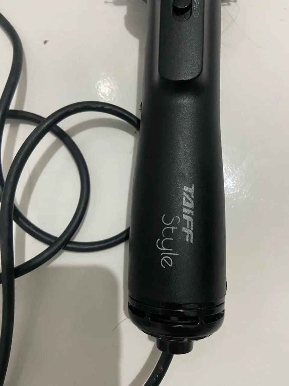 Escova Modeladora Térmica stile- Seca, Modela e Dá Volume ao Cabelo