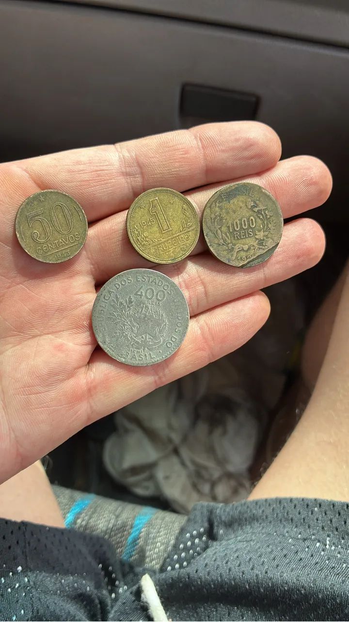 Moedas antigas colecionáveis  - Foto 3