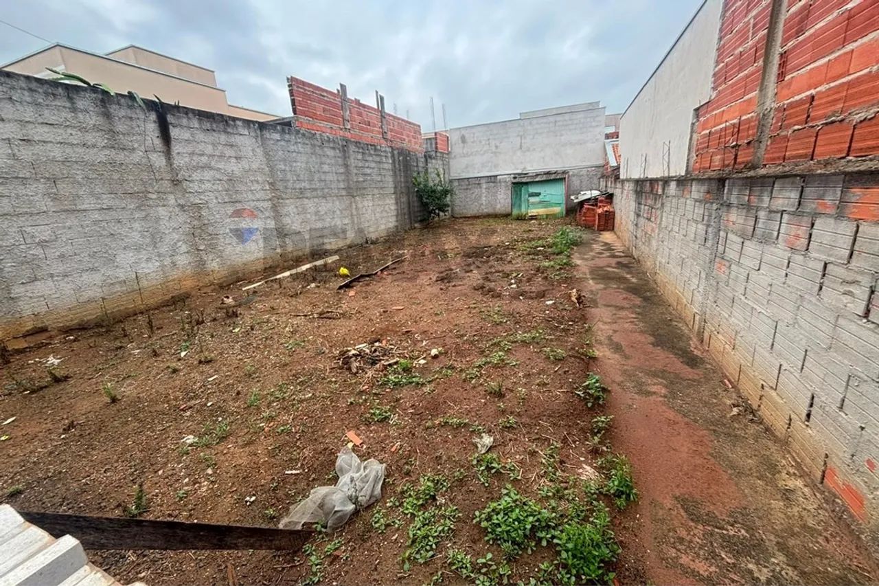 "Terreno no Centro de Capivari: Oportunidade Única!"