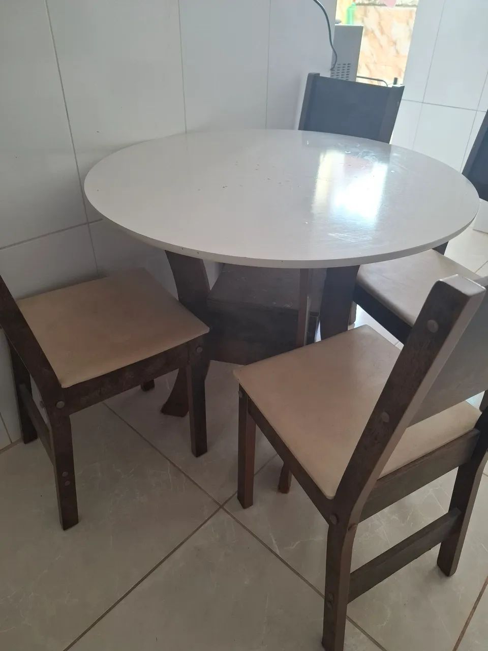 Mesa 4 cadeiras 