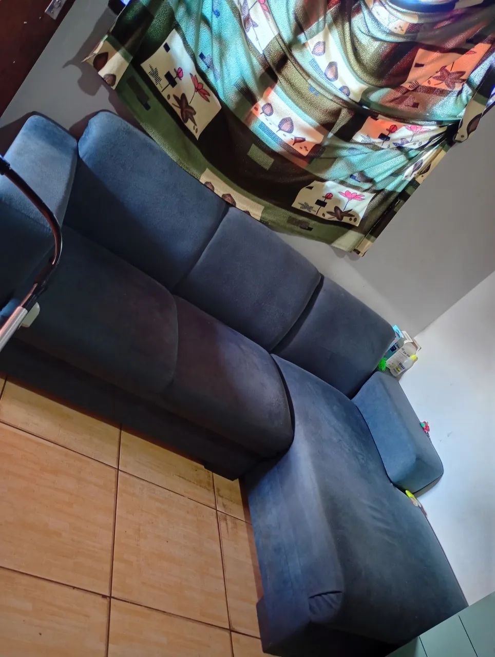 vende se sofá usou 2 messes 