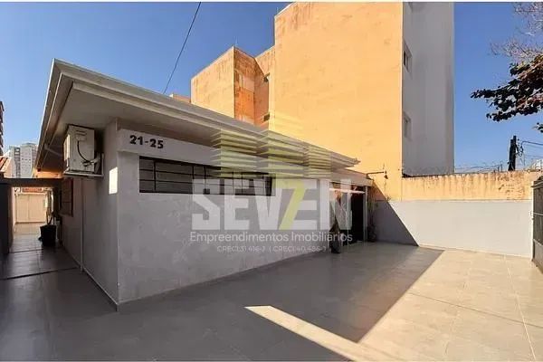 Casa Comercial à Venda em Bauru  4 Salas, Recepção e Edícula - Foto 2
