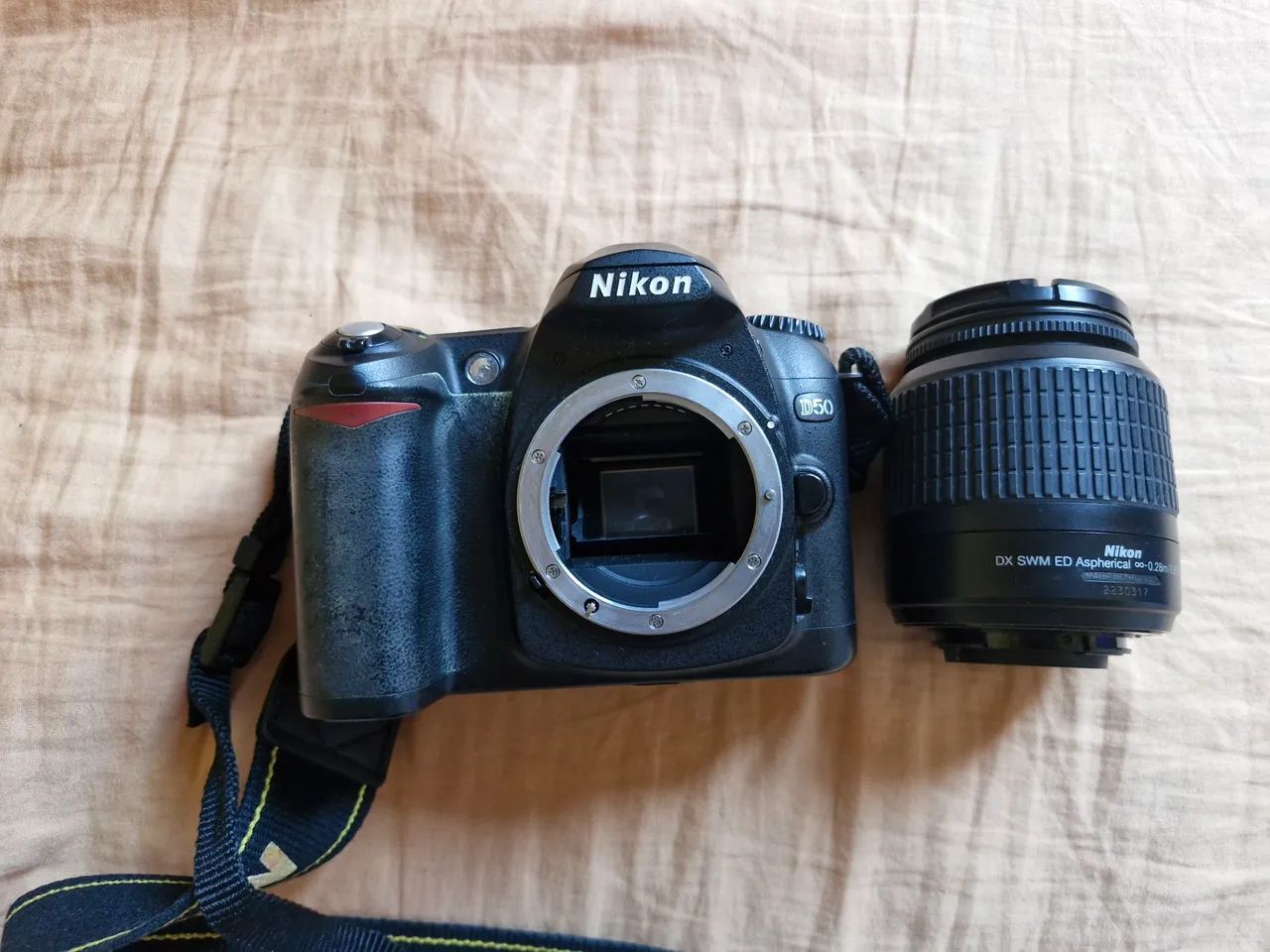 Vendo câmera nikon d50x com lente 18-55mm e acessórios  - Foto 2