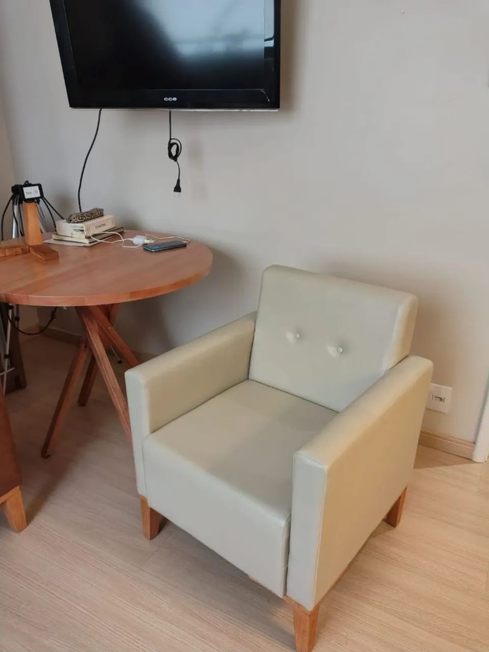 Poltronas Novas 65581375346945121