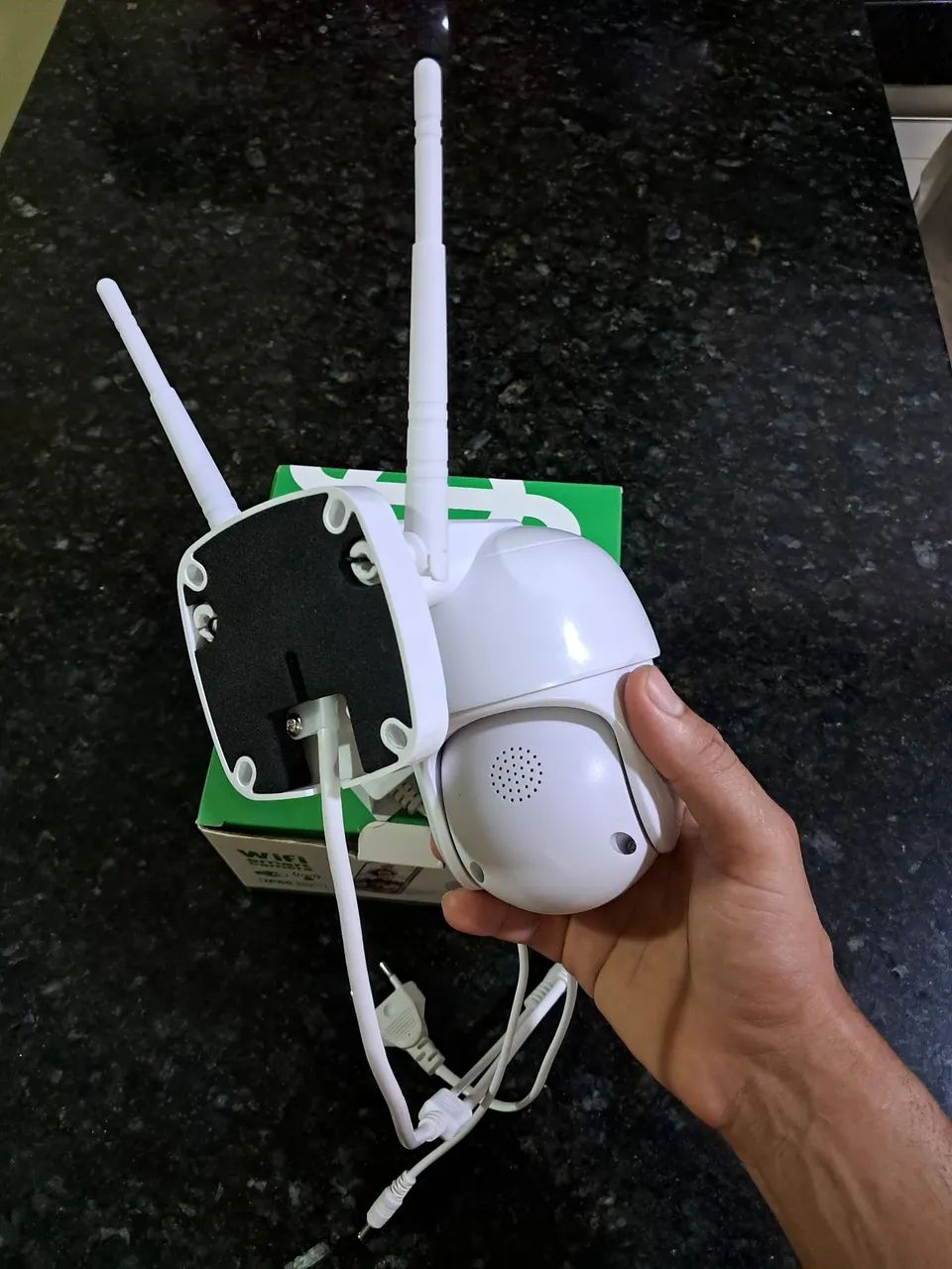 VENDO CÂMERA DE SEGURANÇA WI-FI ORBITRONIC - Foto 4