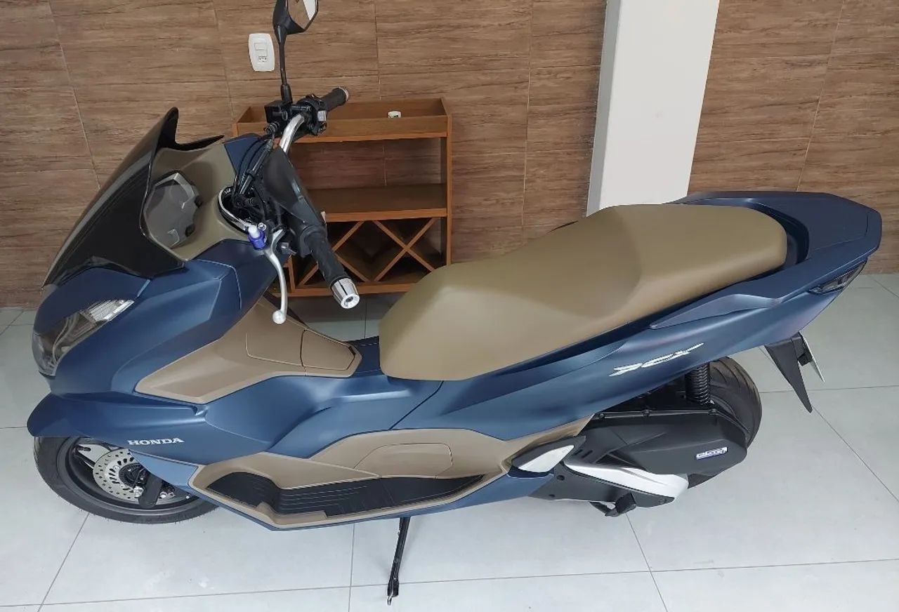 PCX 2024 DLX