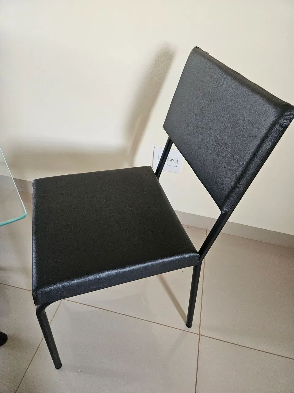 Conjunto de mesa de vidro com 4 cadeiras. NOVO. - Foto 4