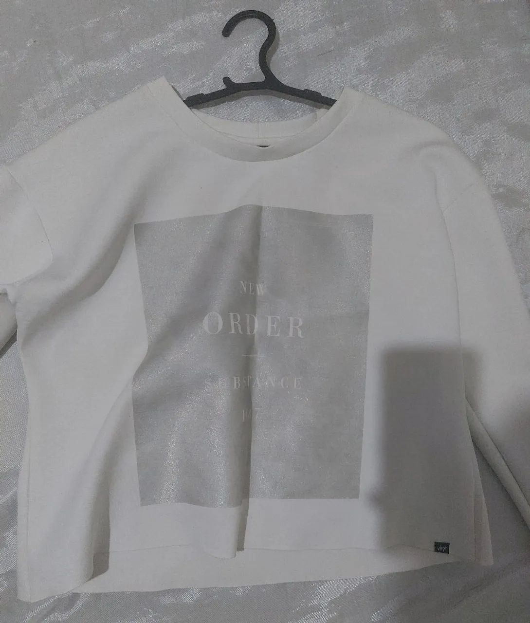 Moletom branco Veine com estampa 'New Order' - Foto 2