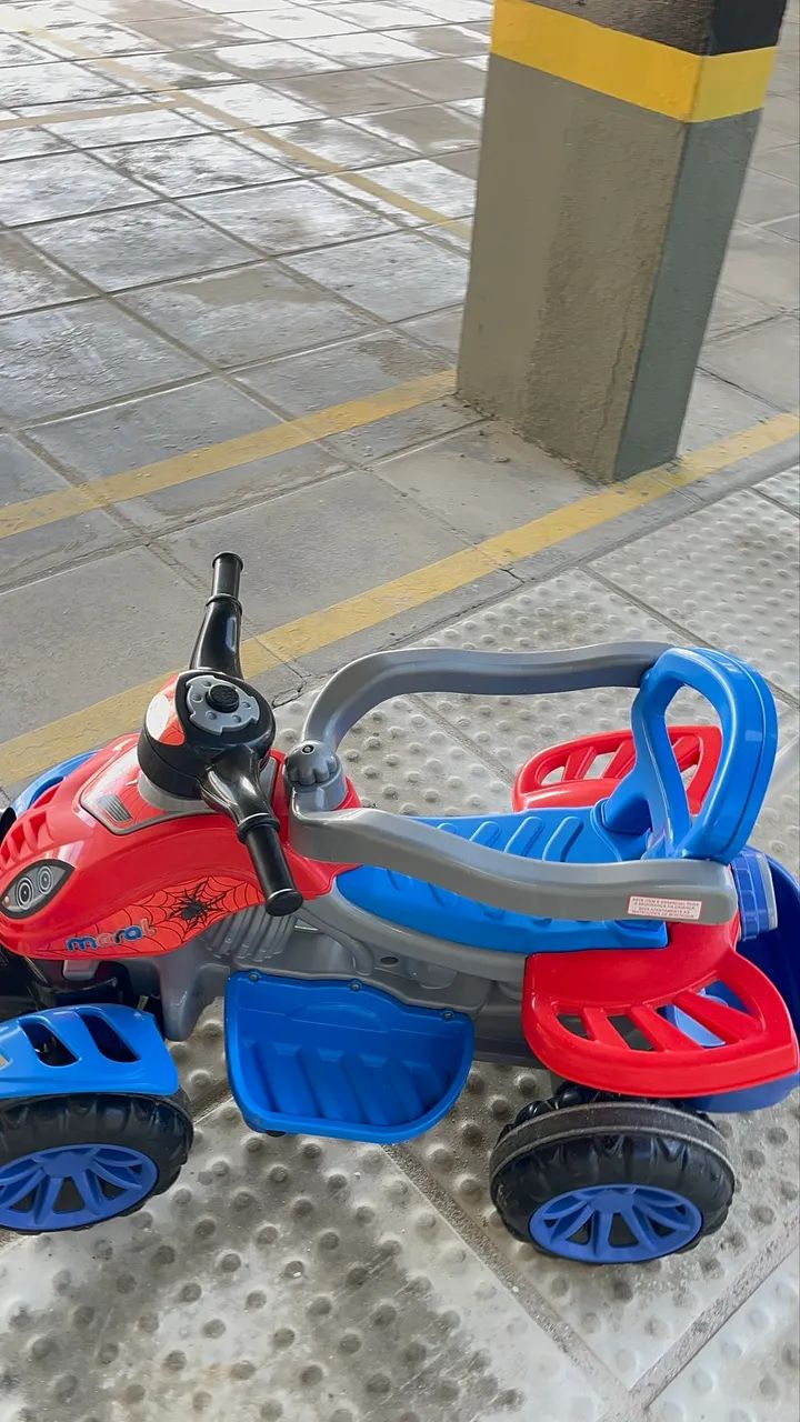 Carrinho empurrador infantil