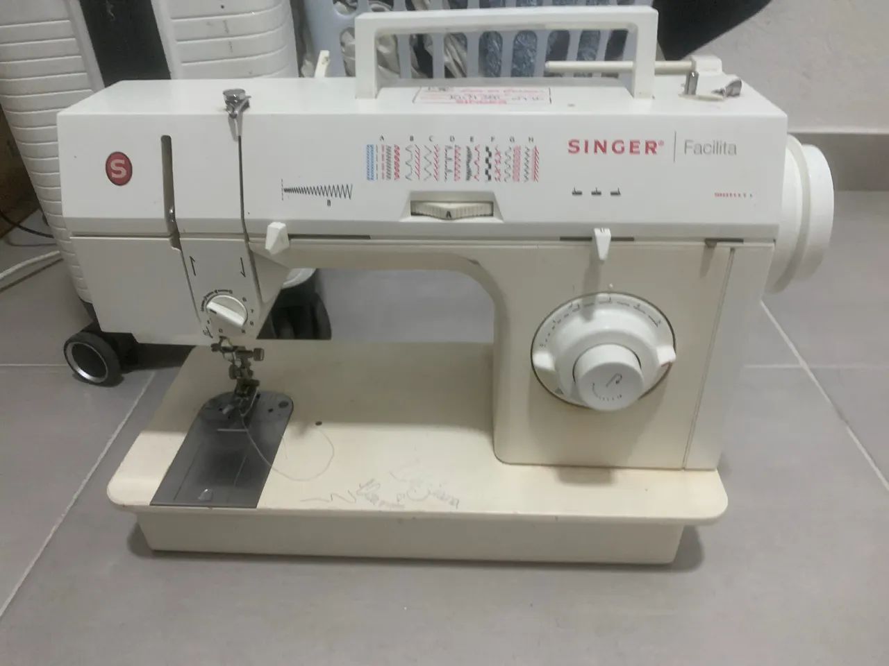 Vendo máquina de costura 