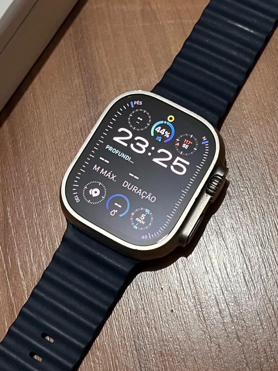 Apple Watch Ultra 2 Titanium 