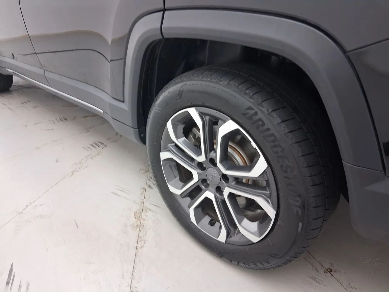 Jeep Commander Limited T270 1.3 TB Flex Aut., foto 12 de 18