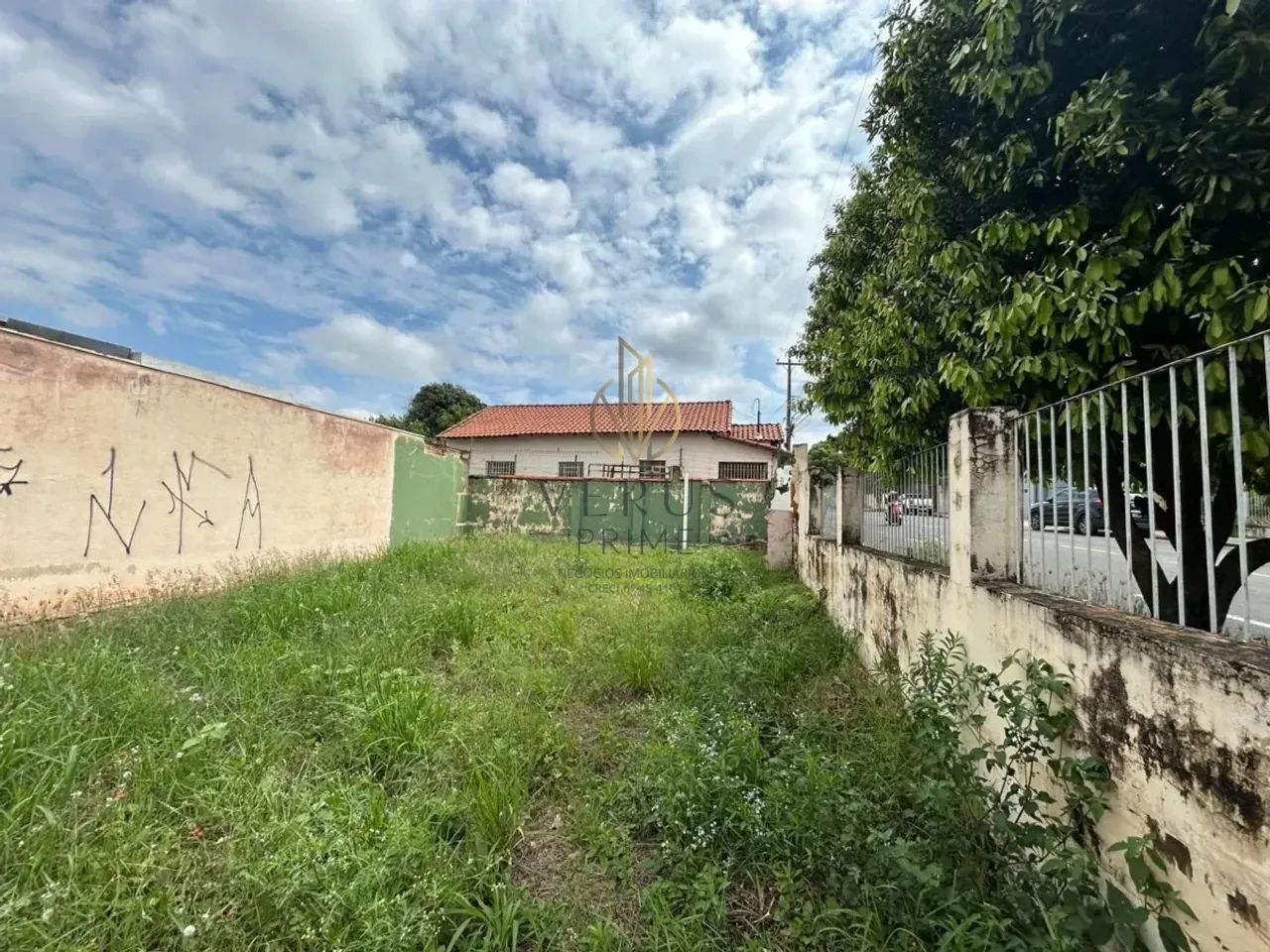 Terreno à venda 210m² em Mogi Guaçu, ( esquina com a São Francisco de Paula )