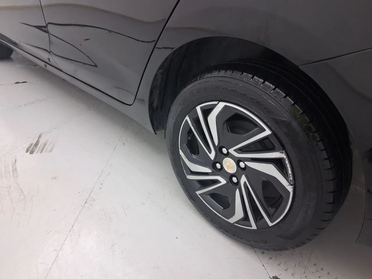 Chevrolet Onix Activ 1.4 8V Flex Aut. 4P, foto 12 de 18
