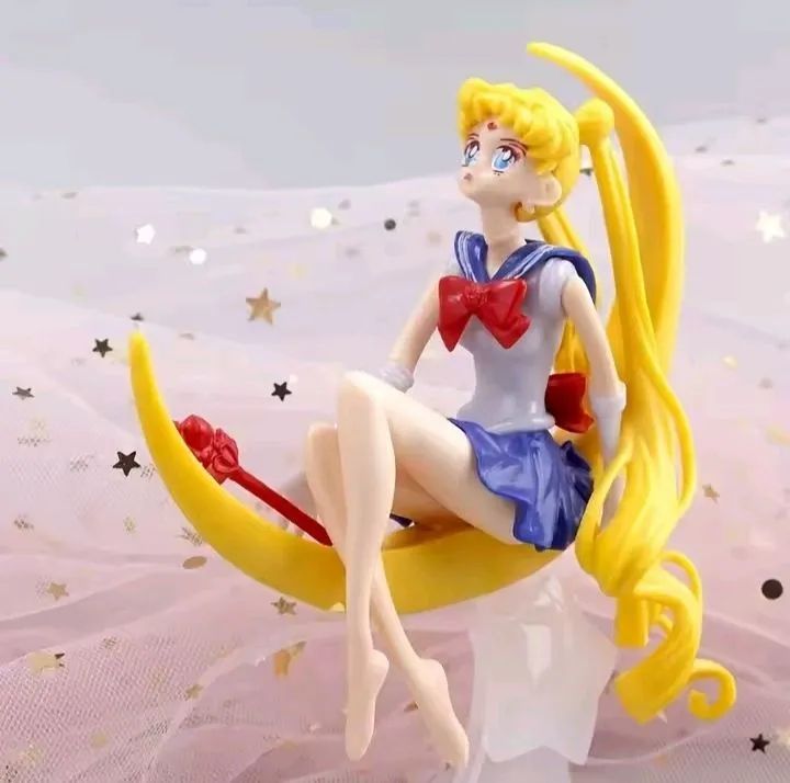 Boneca estatueta Anime Sailor moon modelo sentada 