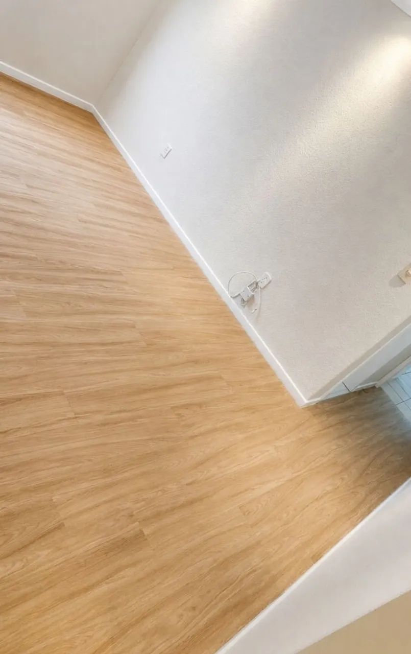 PISO LAMINADO DE ALTA RESISTÊNCIA - Foto 3