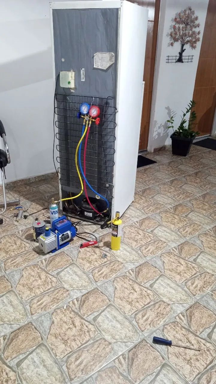 Sua geladeira parou fala comigo 