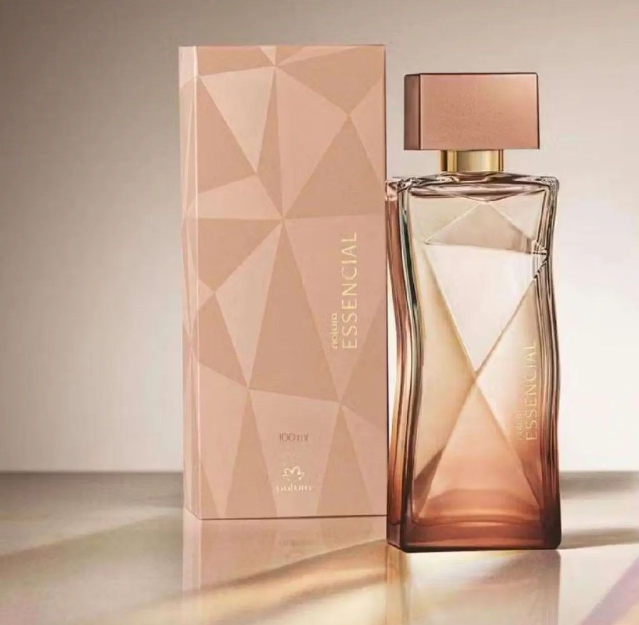 Essencial Deo parfum Feminino 100ml - Original e Novo - Foto 2
