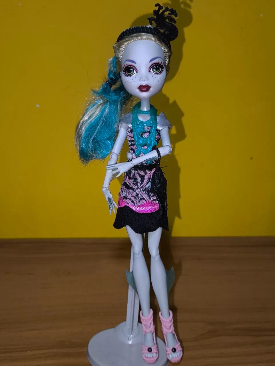Monster High "Light Off". Assustador Lagoona BLUE. 