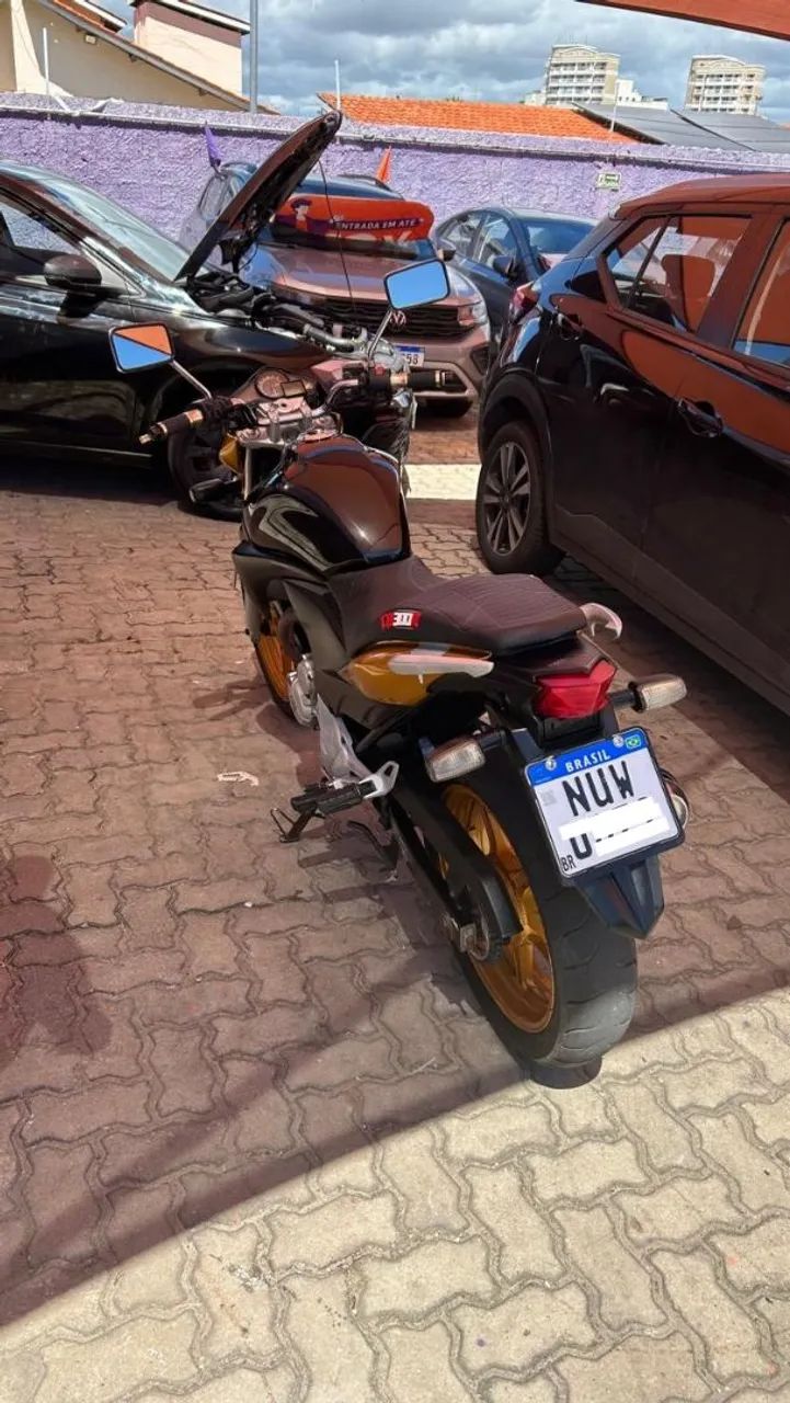 CB 300R 2010 - Foto 4