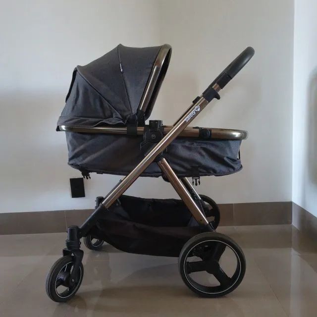 Trio - Carrinho de bebê, bebe conforto e base isofix - travel system safety 1st 