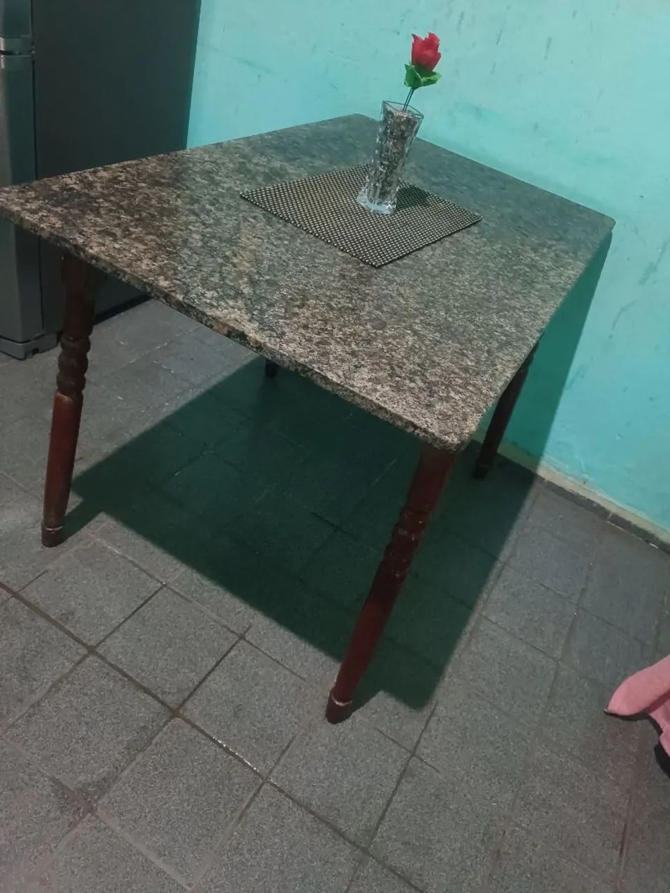 Mesa de 6 cadeiras , só a mesa