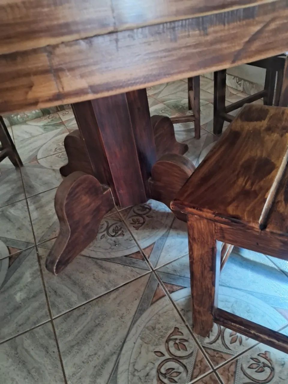 Mesa de jantar c/06 cadeiras