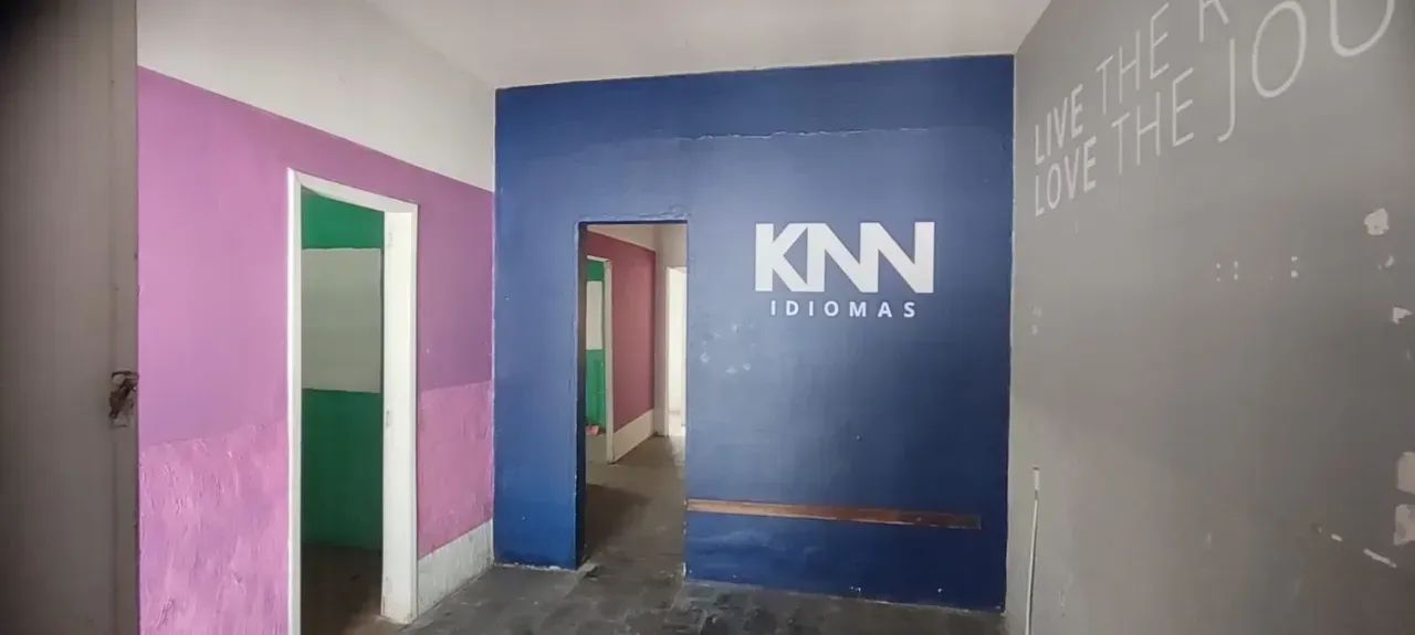 Excelente oportunidade comercial, bem localizada. Casa Principal com 2 vagas com edícula. - Foto 3