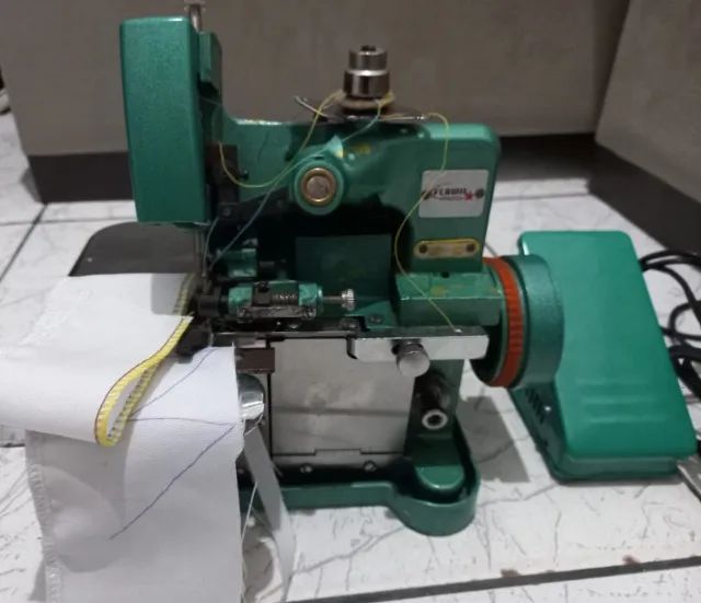 Máquina de Costura Overlock GN1-6D Semi Industrial Verde - Foto 3