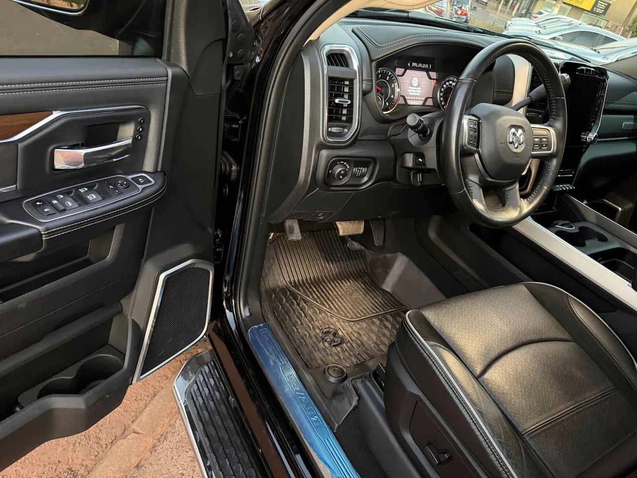 Ram 2500 Laramie 6.7 TDI CD 4X4 Diesel 2022 - Foto 7