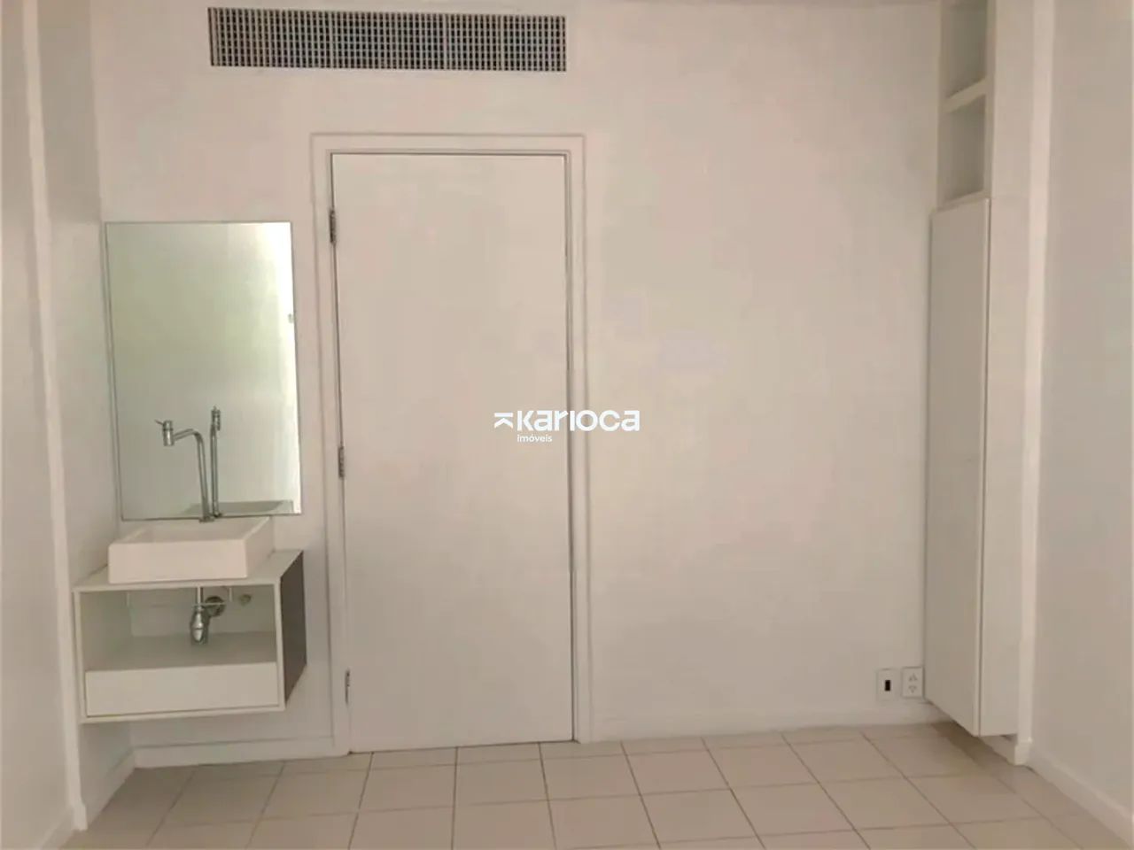 SALA COMERCIAL DE 30M² EM CENTRO EXCLUSIVO PARA AREA DA SAÚDE COM MANOBRISTA PARA OS CLIEN - Foto 6