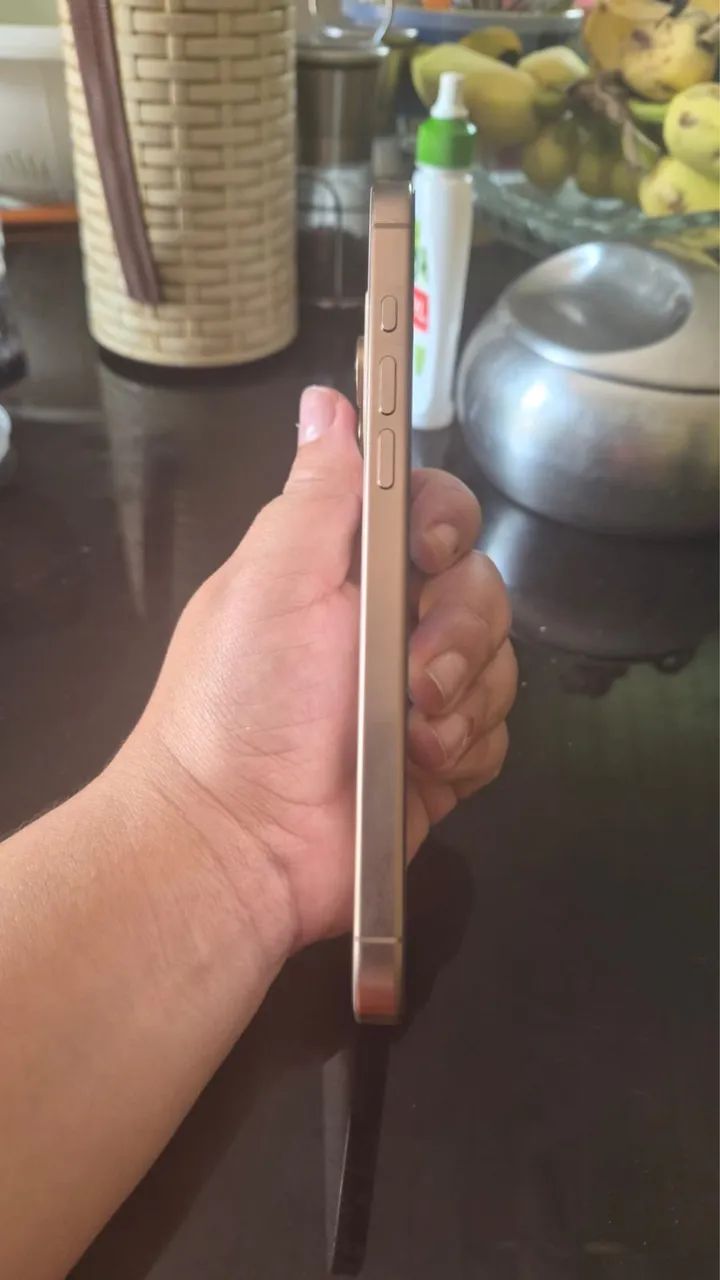 Vendo Iphone 16 pro max  - Foto 4
