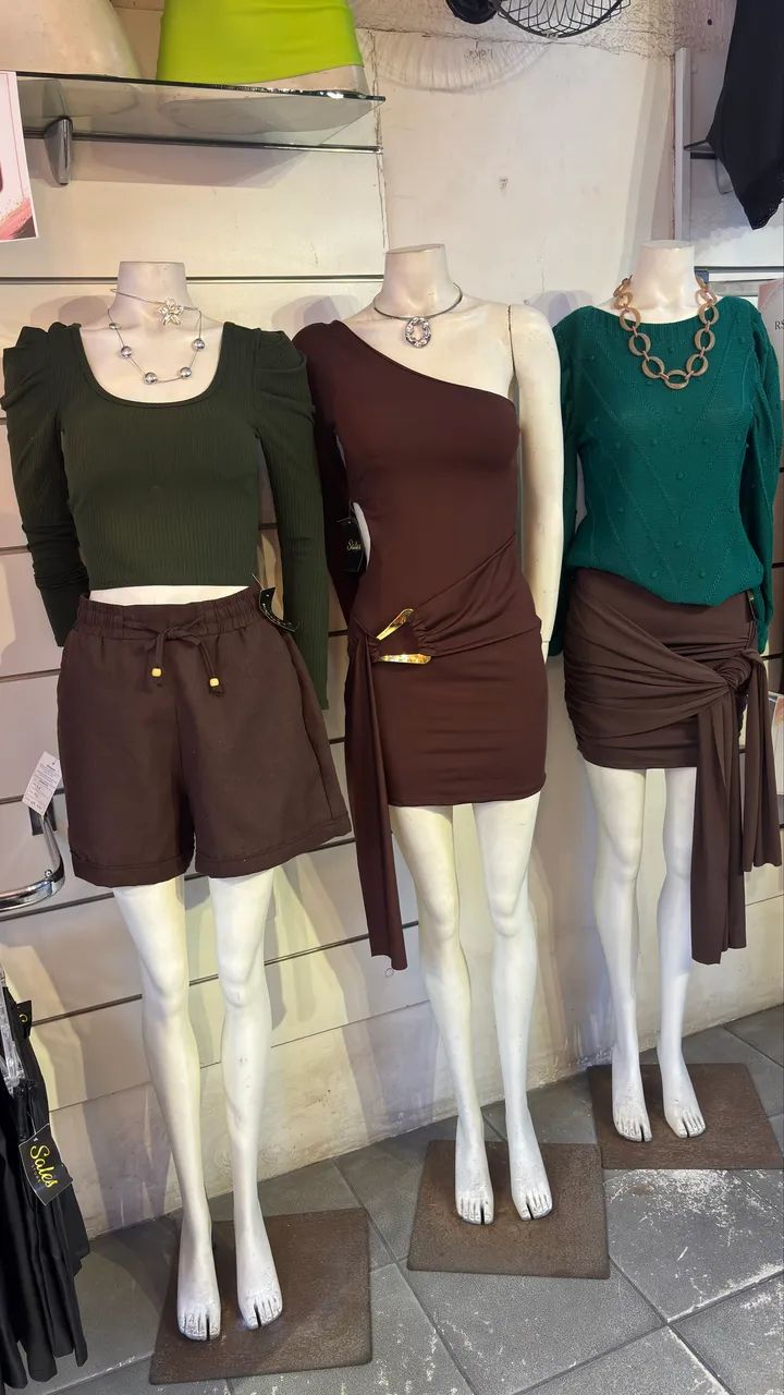 Manequim Feminino de Loja - Corpo Inteiro com Base